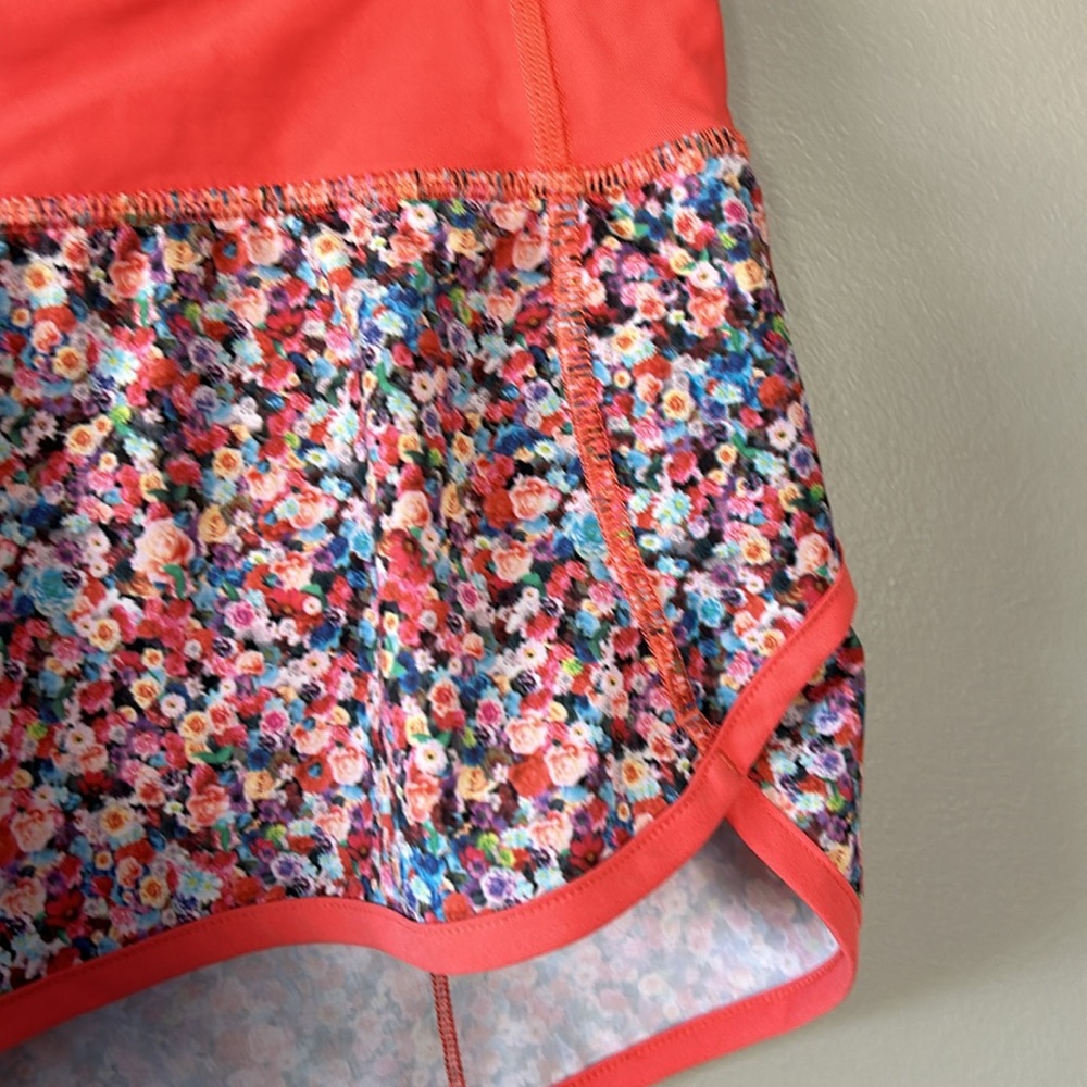 Lululemon Speed Short 2.5” Size 6 Prism‎ Petal Multi/Aromic Red (Coral) - Picture 2 of 10